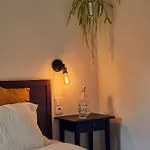 Alojamento de Turismo Selvagem Coliving & Cowork In Ericeira By Barefoot Portugal *