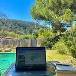Alojamento de Turismo Selvagem Coliving & Cowork In Ericeira By Barefoot Portugal *