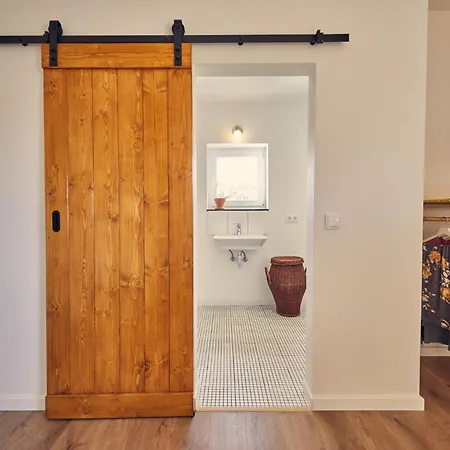 Hytte Coliving & Cowork In Ericeira By Barefoot Portugal