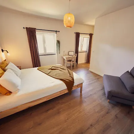 Hytte Coliving & Cowork In Ericeira By Barefoot Portugal *
