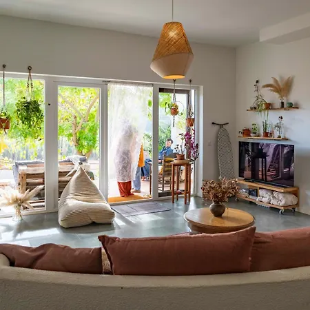 Hytte Coliving & Cowork In Ericeira By Barefoot Portugal