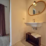 Coliving & Cowork In Ericeira By Barefoot Portugal Lodge *