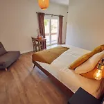 Coliving & Cowork In Ericeira By Barefoot Portugal * Santo Isidoro