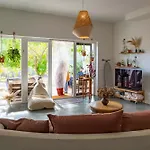Lodge Coliving & Cowork In Ericeira By Barefoot Portugal