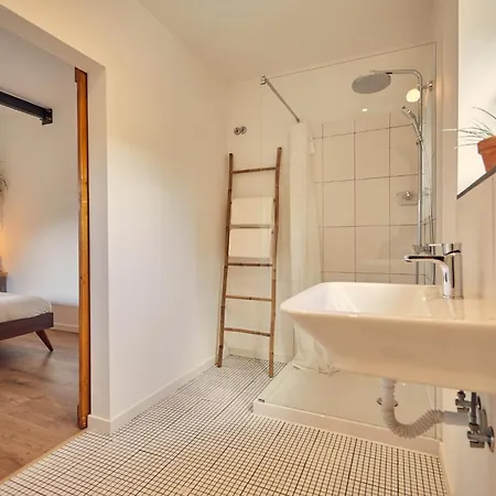 Coliving & Cowork In Ericeira By Barefoot Portugal Gerendaház