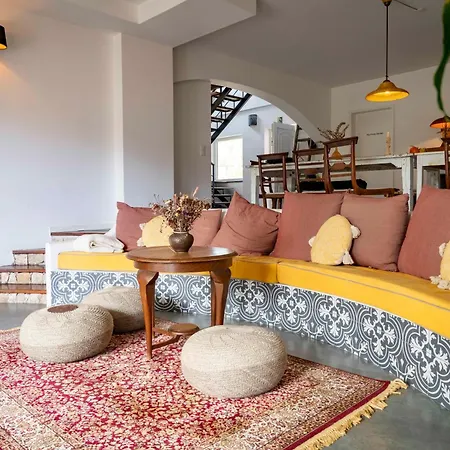 Coliving & Cowork In Ericeira By Barefoot Portugal Gerendaház