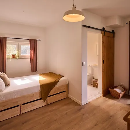 Lodge Coliving & Cowork In Ericeira By Barefoot Portugal