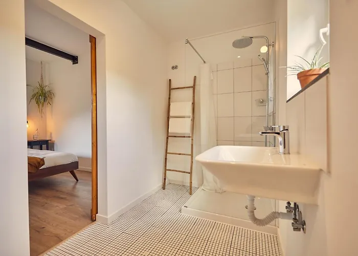 Coliving & Cowork In Ericeira By Barefoot Portugal Hytte