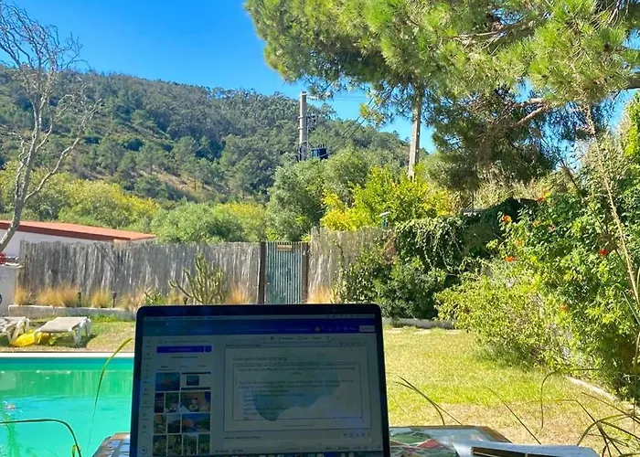 Hytte Coliving & Cowork In Ericeira By Barefoot Portugal *